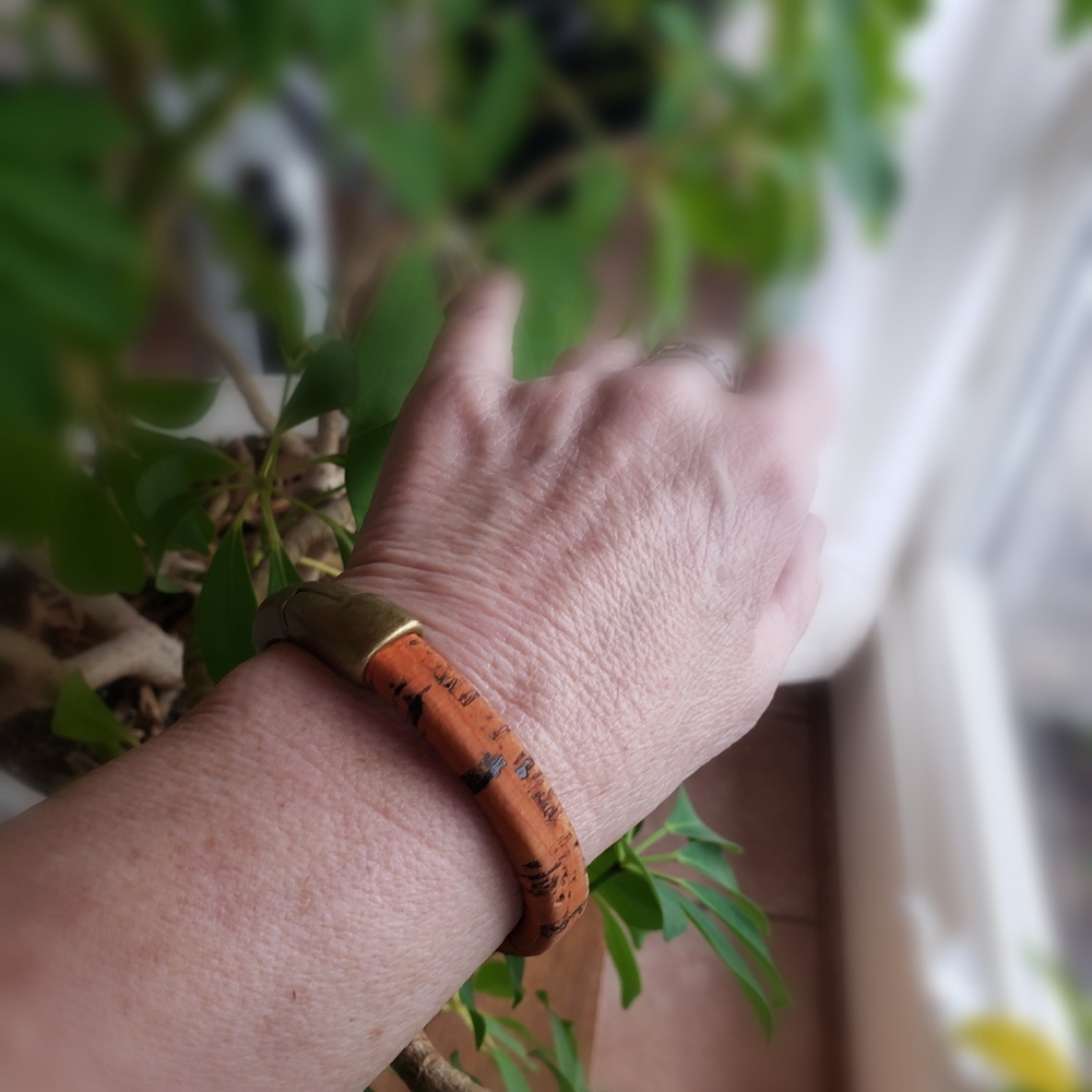 Classy Cork & Bronze Bracelet